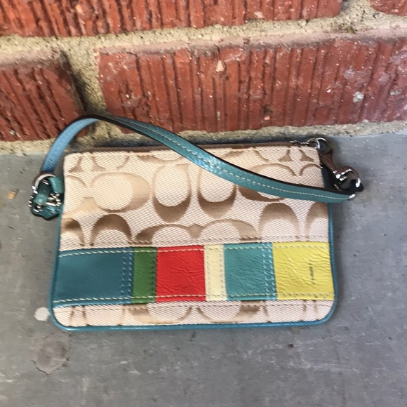 Coach Signature Wristlet - Picture 4 of 7